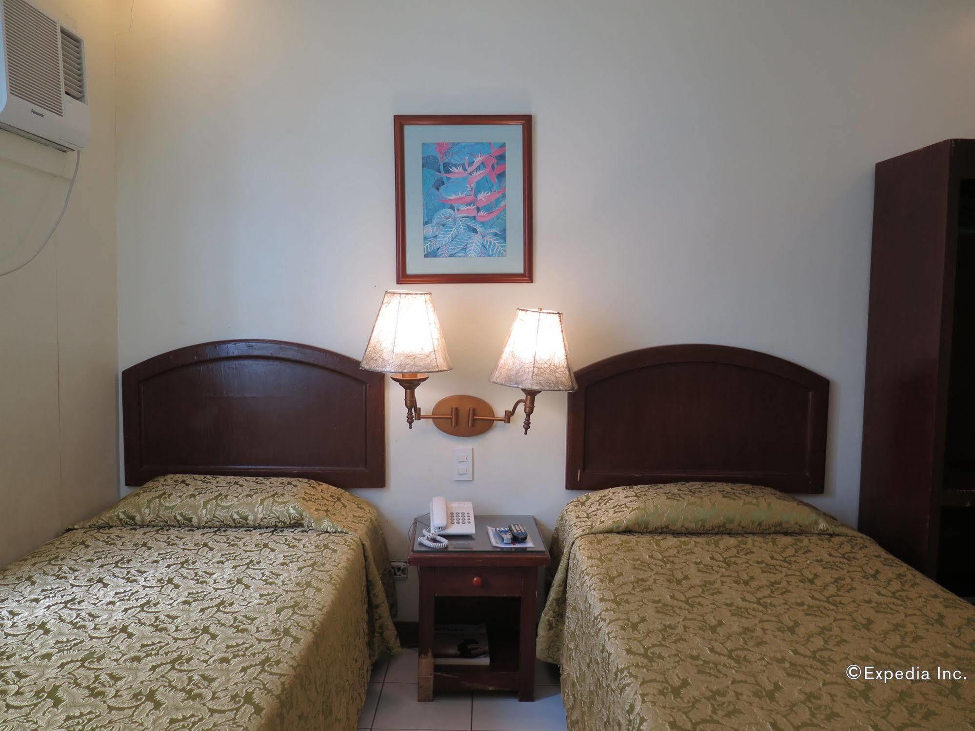 Oyo 210 Apple Tree Suites Cebu Exteriör bild